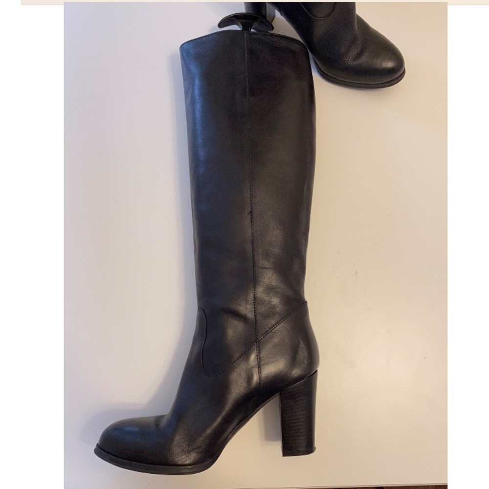Women’s 5.5 Black Leather Knee-high Heeled Boots